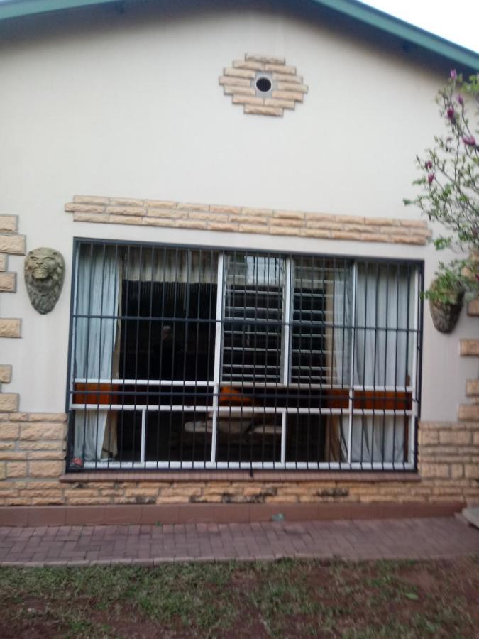 Accommodation@42 Capital Pretoria-Noord Exterior foto